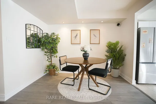 Additional image 2 of 24 Wellesley St Unit 203