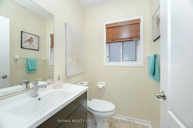 Additional image 16 of 36 Dunvegan Cres