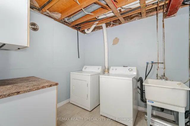 Additional image 32 of 8 Guildford Cres Unit 8