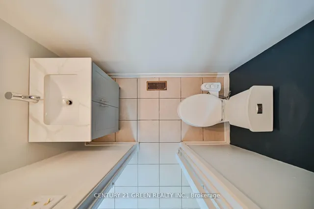 Additional image 13 of 97 Collins Cres Unit 96