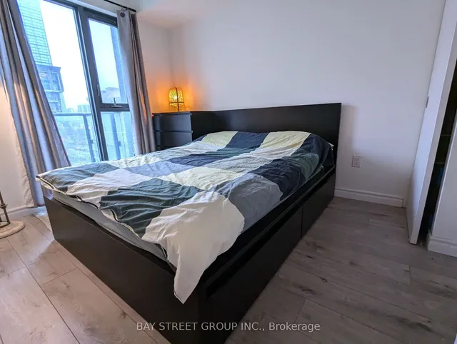 Additional image 10 of 159 Dundas St Unit 712