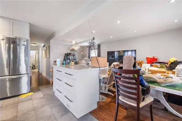 Additional image 12 of 15 Rosewood Ave