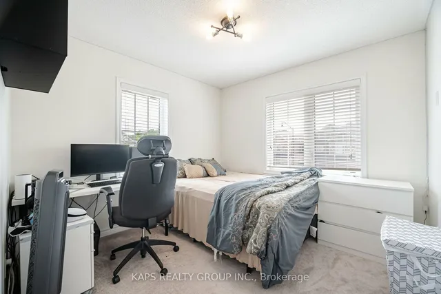 Additional image 30 of 33 Ringway Rd