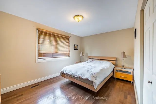 Additional image 9 of 127 Weir Cres