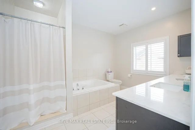 Additional image 21 of 15 Manzanita Cres