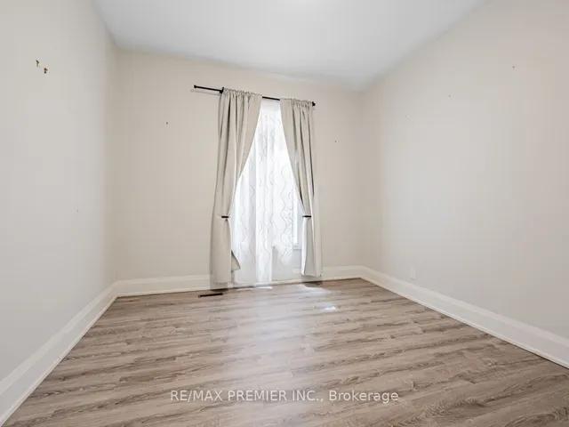 Additional image 20 of 102 Bellevue Ave