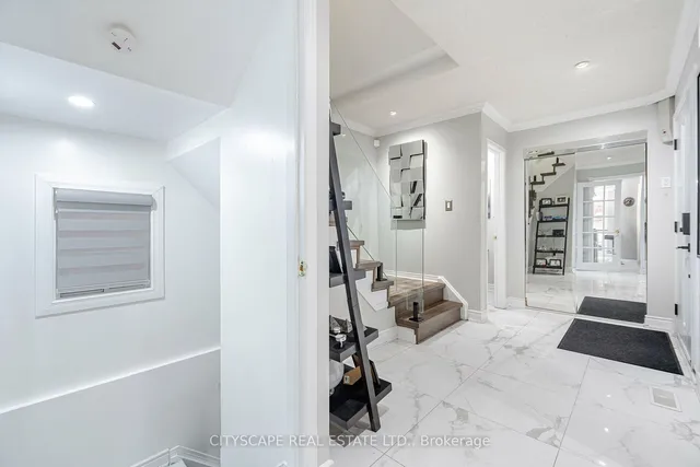 Additional image 30 of 90 Toba Cres