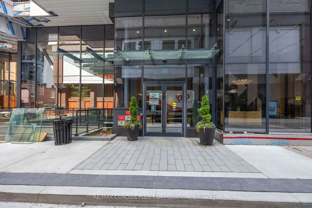 Additional image 23 of 38 Widmer St Unit 810