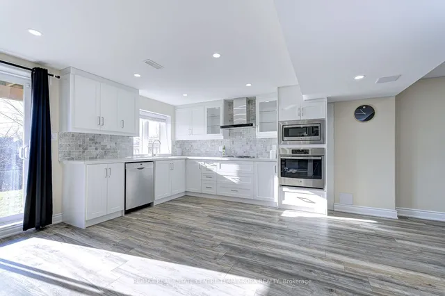 Additional image 33 of 46 Angelgate Rd