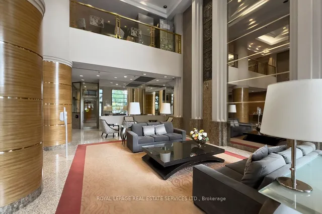 Additional image 4 of 1001 Bay St Unit 2014