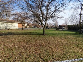 Additional image 4 of 332 Meadowvale Crescent