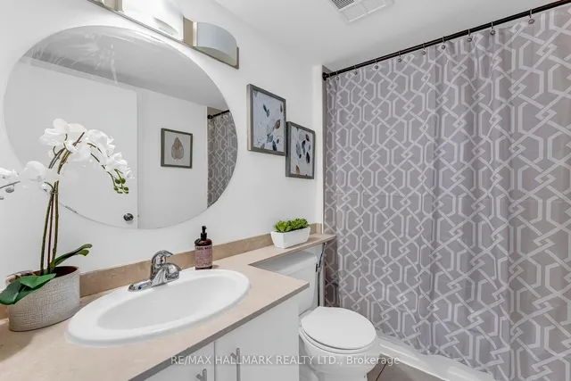 Additional image 20 of 16 Yonge St Unit 1908