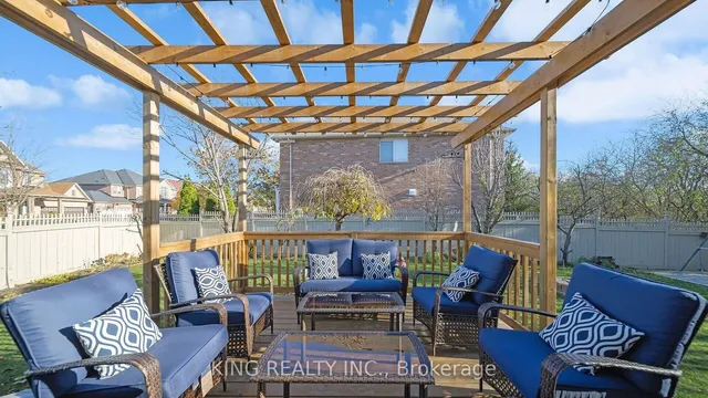 Additional image 38 of 27 Braydon Blvd