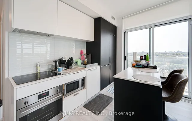 Additional image 14 of 33 Helendale Ave Unit 1512