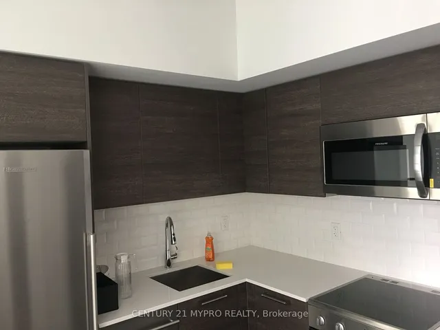Additional image 6 of 28 WELLESLEY St Unit 202