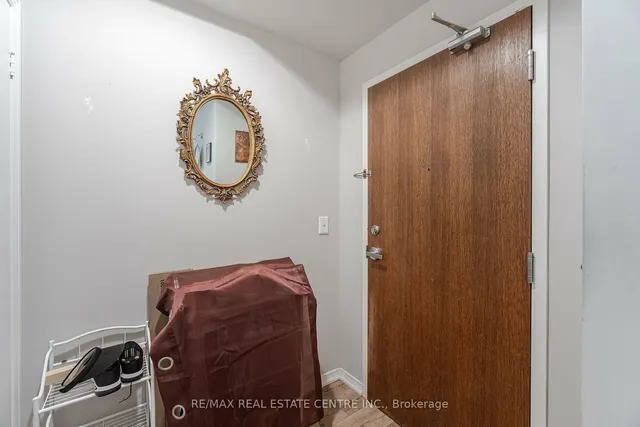 Additional image 34 of 215 Queen St Unit 304