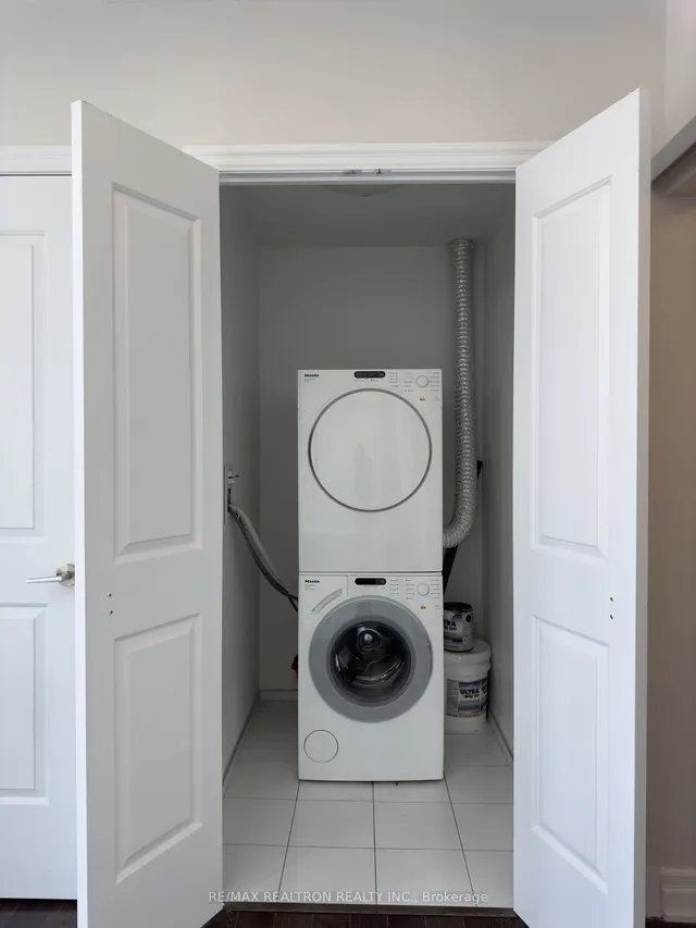 Additional image 27 of 8 The Esplanade Ave Unit 1006