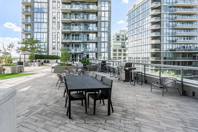 Additional image 20 of 17 Zorra St Unit 412