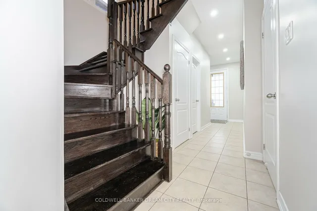 Additional image 20 of 49 Campwood Cres