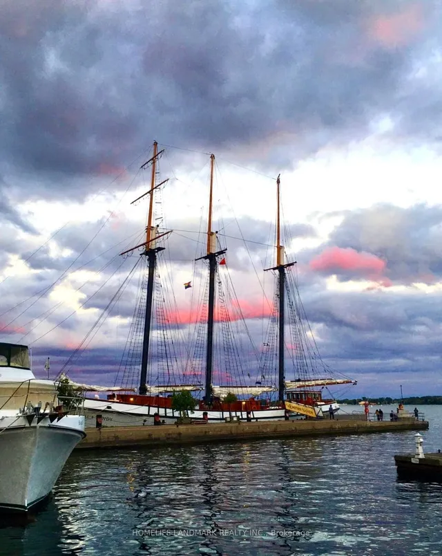 Additional image 3 of 19 Bathurst St Unit 2906