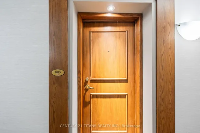 Additional image 5 of 1 Lee Centre Dr Unit 1813