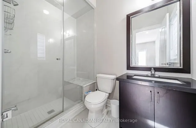 Additional image 30 of 20 Falkland Rd