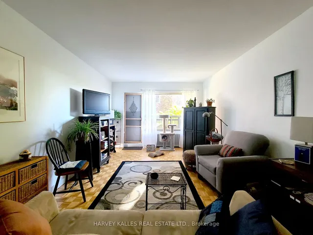 Additional image 2 of 2412 Queen St