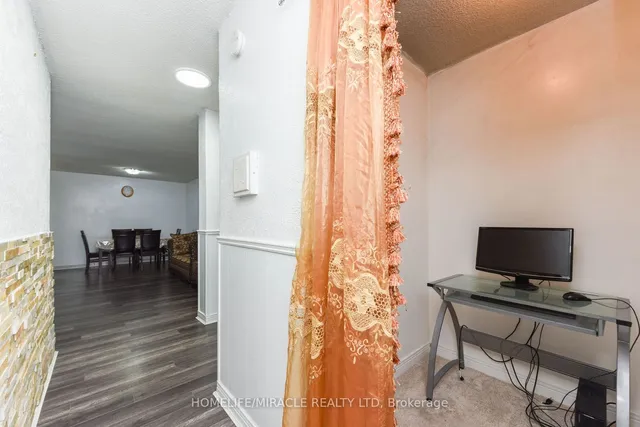 Additional image 21 of 18 Knightbridge Rd Unit 2005