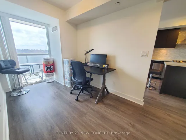 Additional image 10 of 58 Orchard View Blvd Unit 701