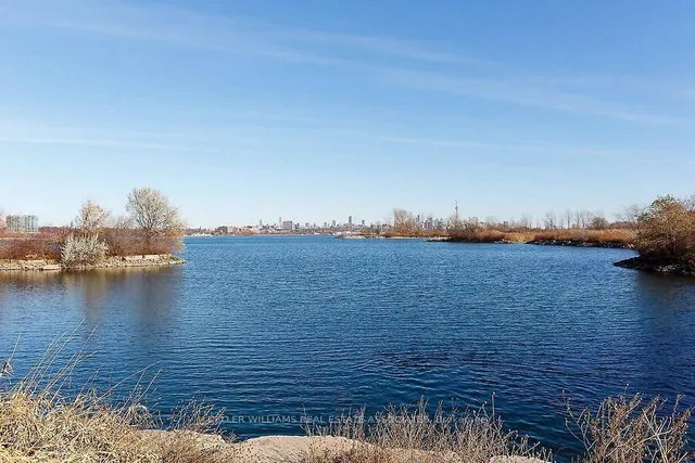 Additional image 37 of 59 Annie Craig Dr Unit 1003