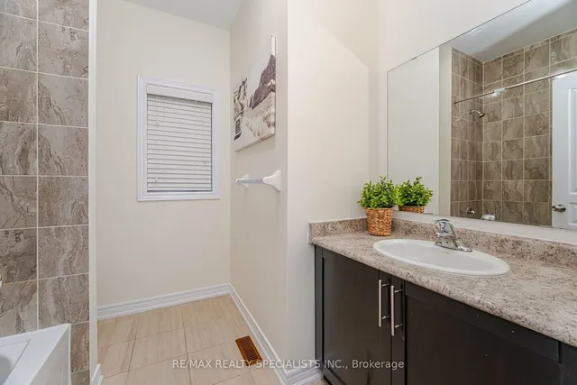 Additional image 25 of 90 Truro Circ