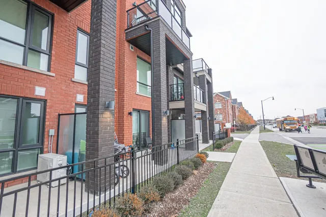 Additional image 3 of 165 Veterans Dr Unit 5