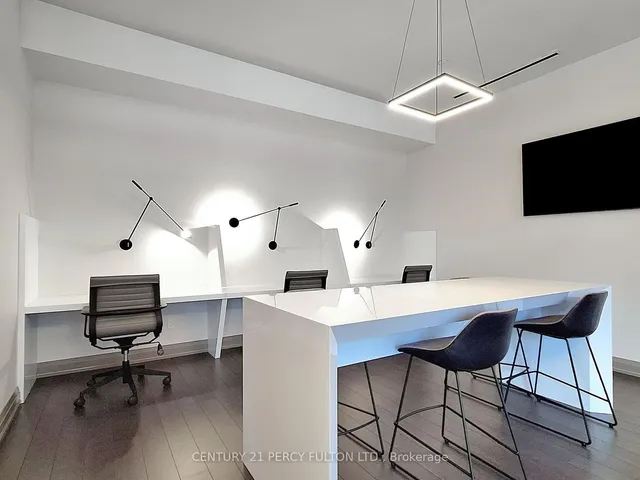 Additional image 31 of 10 Meadowglen Pl Unit LPh 01