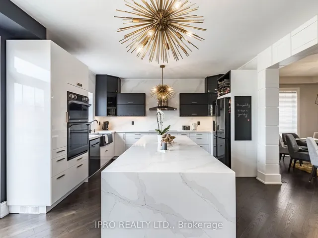 Additional image 11 of 55 Stoneylake Ave