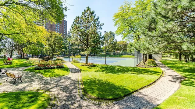 Additional image 37 of 40 Richview Rd Unit 1607