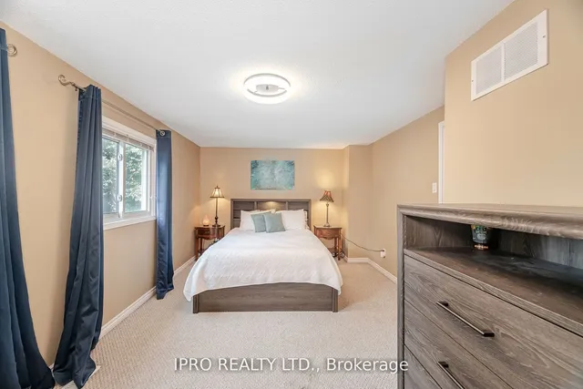 Additional image 23 of 39 Lakecrest Tr