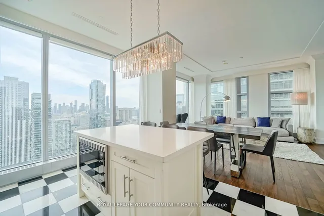 Additional image 11 of 183 Wellington St Unit 3903