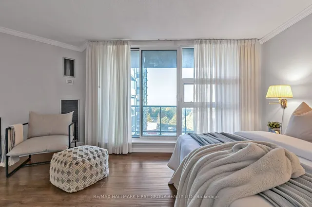 Additional image 18 of 10 Dean Park Rd Unit 610