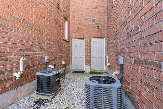 Additional image 39 of 11 SKY HARBOUR Dr