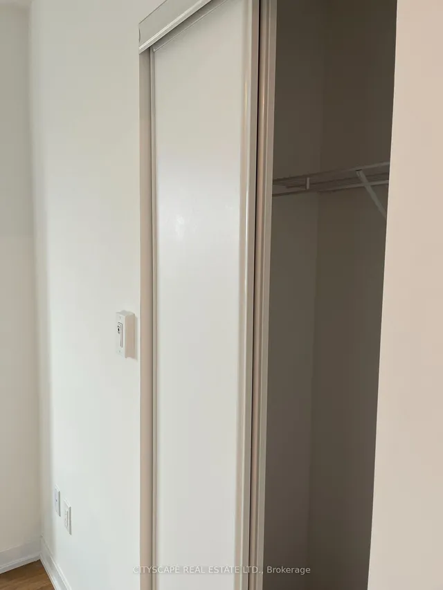 Additional image 19 of 2433 Dufferin St Unit 507