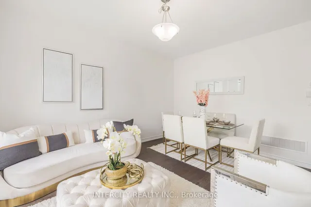 Additional image 10 of 54 Moorcroft Pl