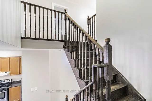 Additional image 21 of 11 SKY HARBOUR Dr