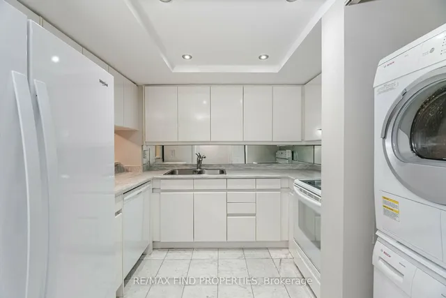 Additional image 7 of 33 University Ave Unit 1501