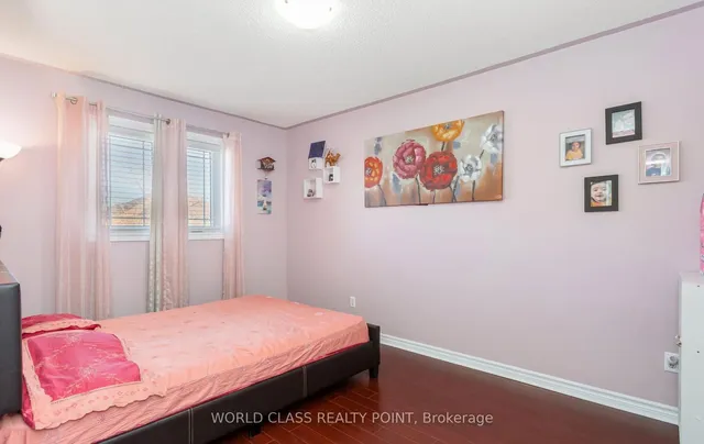 Additional image 28 of 17 Manett Cres