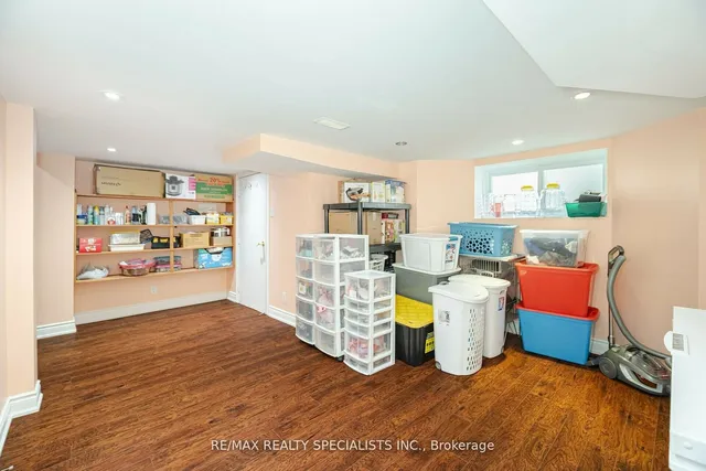 Additional image 34 of 36 Dunvegan Cres