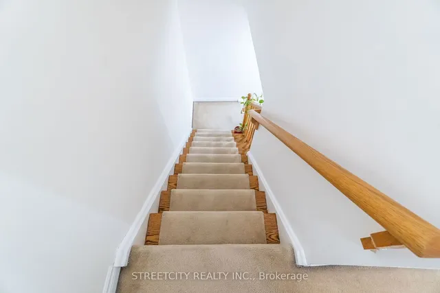 Additional image 11 of 57 Town House Cres