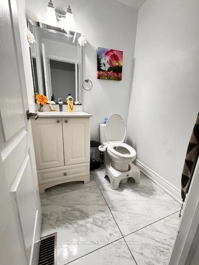 Additional image 10 of 32 Oaklea Blvd