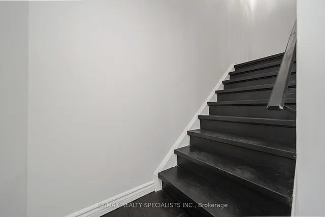 Additional image 16 of 3 Greenwich Circ