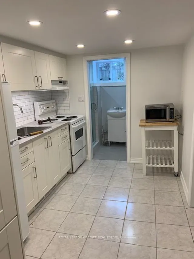 Additional image 29 of 110 Prince Edward Dr