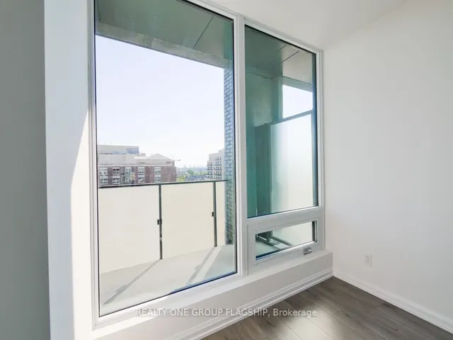 Additional image 12 of 4208 Dundas St Unit 504